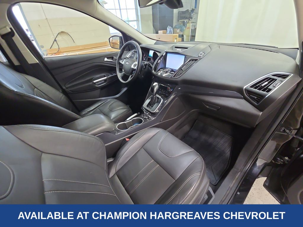 2013 Ford Escape Titanium photo 27