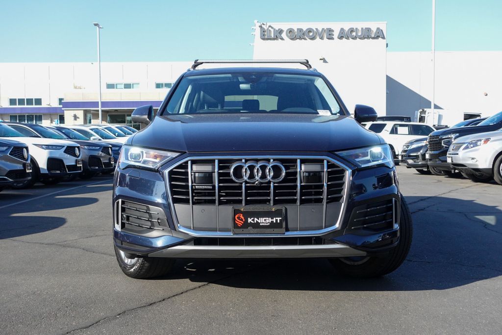 2023 Audi Q7 45 Premium Plus photo 4