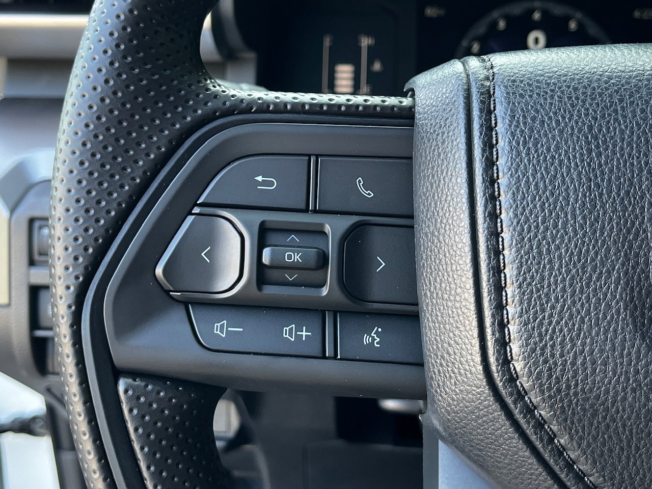 New 2024 Toyota 4WD SR5 Crew Cab Pickup in Hampton RM041302