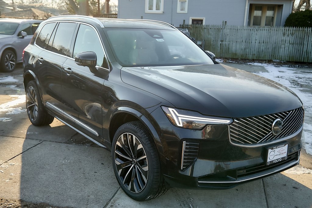 2026 VOLVO XC90 - Image 3