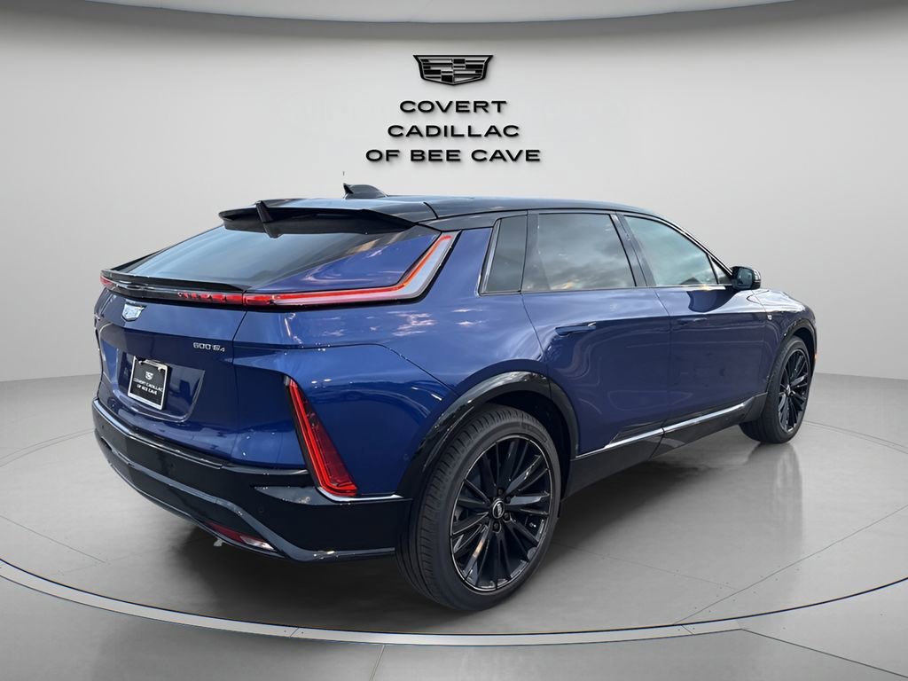 2025 Cadillac Lyriq Sport photo 8