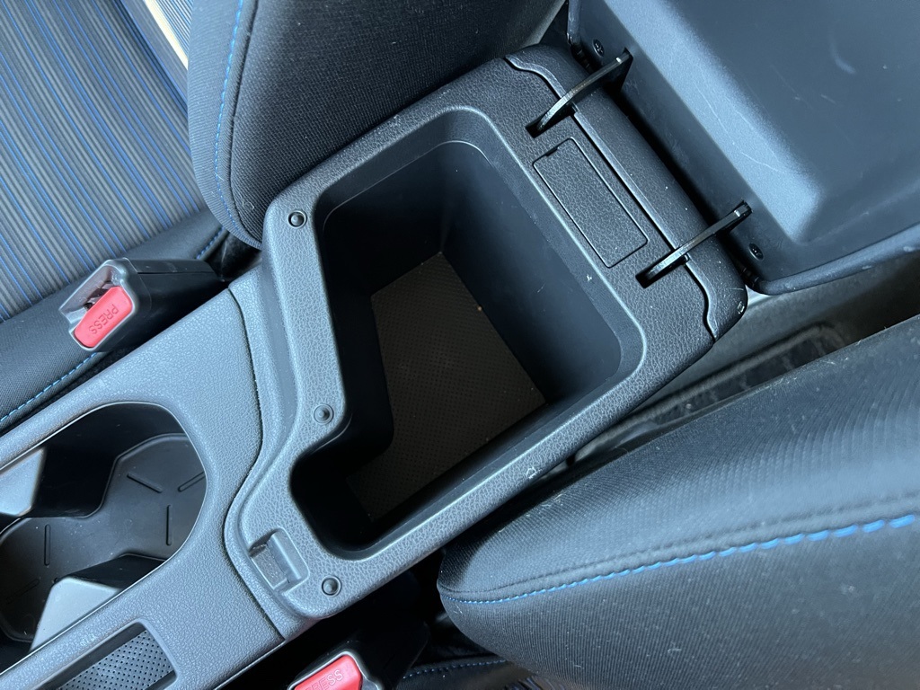 2024 Nissan Leaf S photo 24