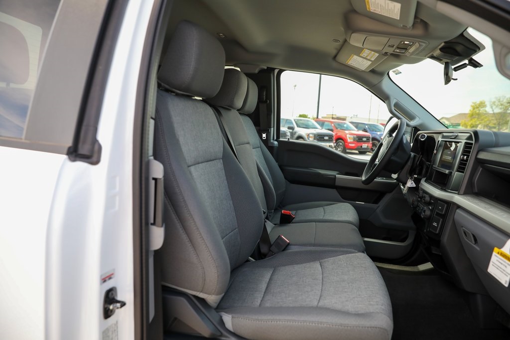 2025 Ford F-350 XL photo 25