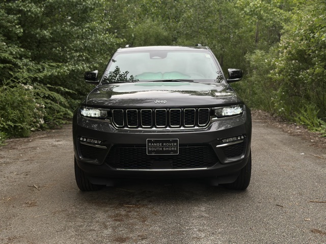 2024 Jeep Grand Cherokee Limited photo 3