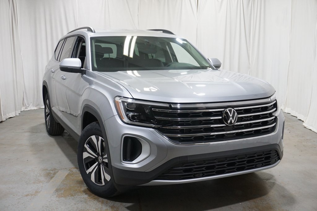 2025 Volkswagen Atlas SE photo 4