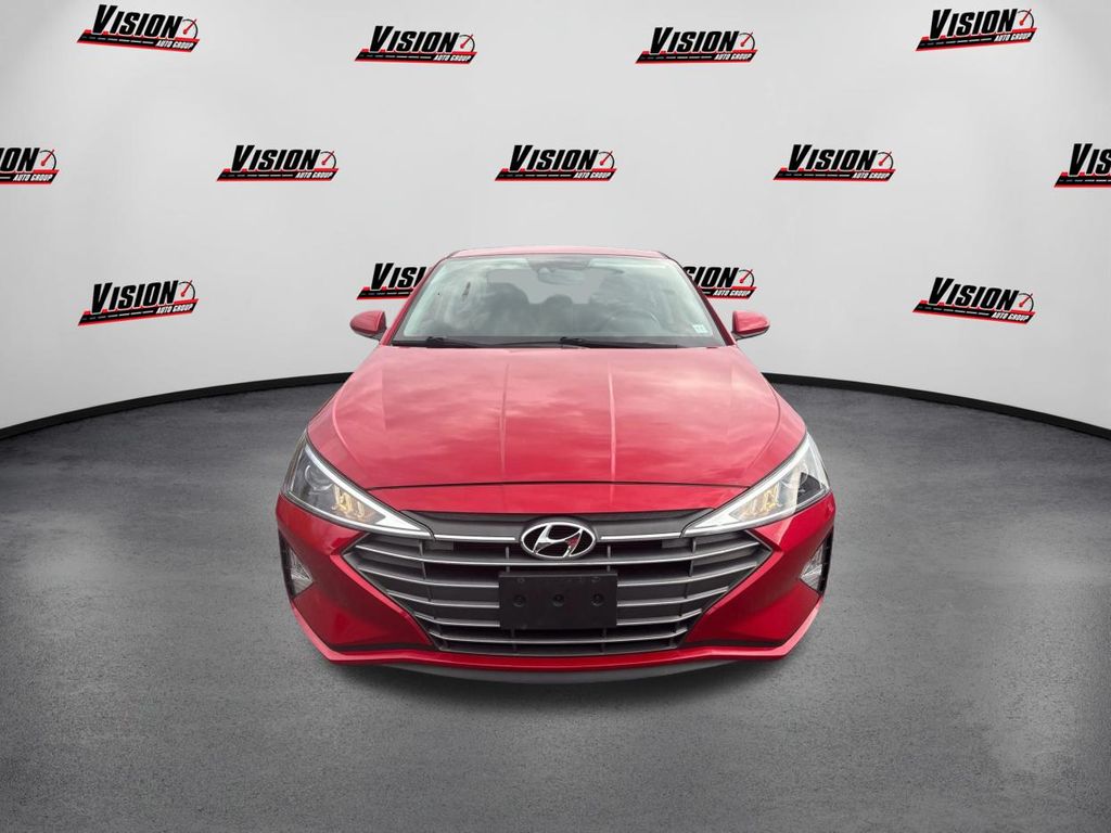 2020 Hyundai Elantra Value Edition photo 2