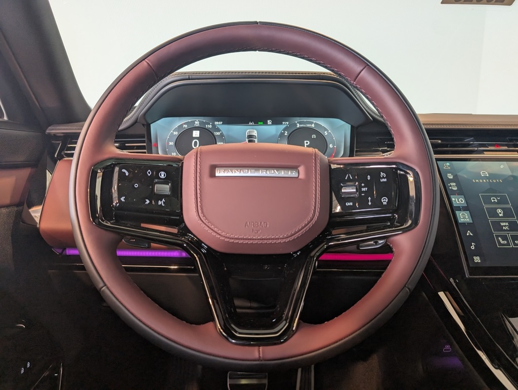 2025 Land Rover Range Rover Sport SE photo 13