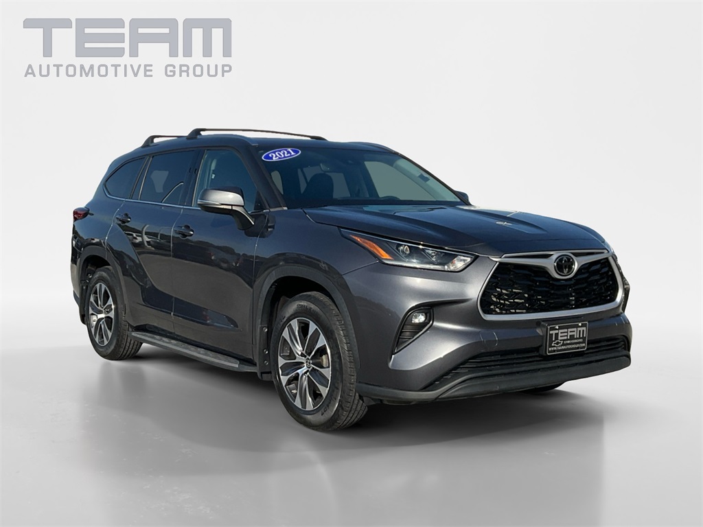 2021 Toyota Highlander XLE's photo
