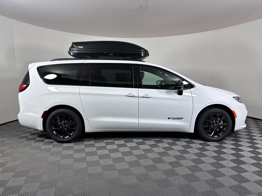 2025 Chrysler Pacifica photo 27