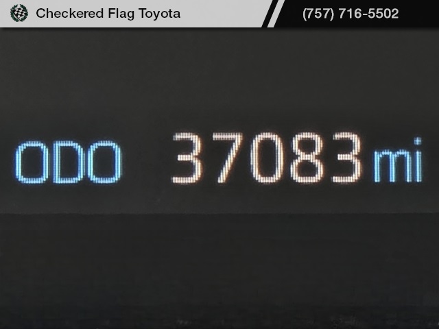 2021 Toyota Sienna LE photo 11