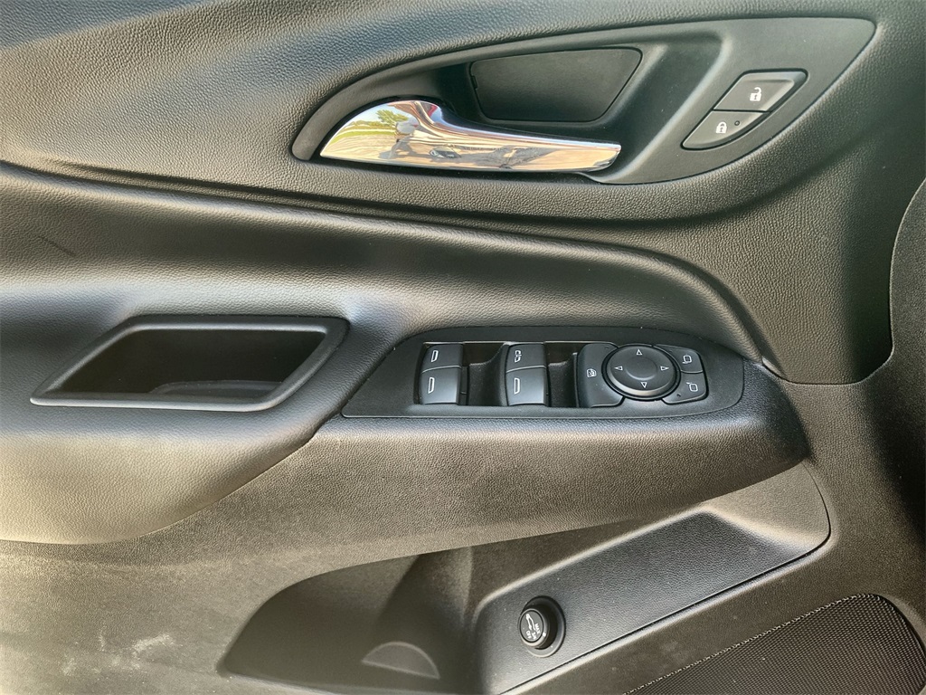 2022 Chevrolet Equinox LT photo 13