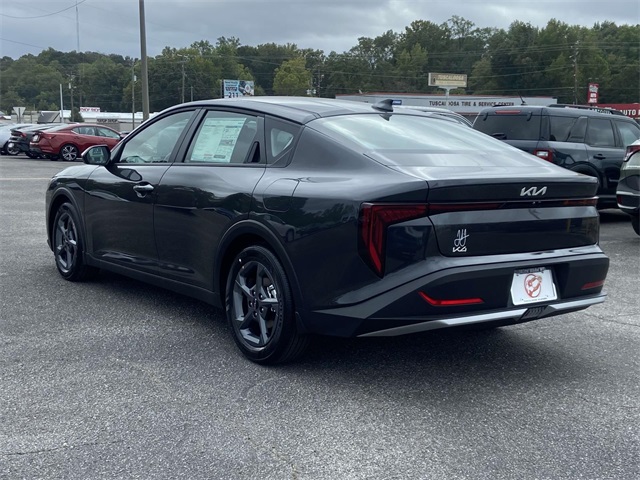 2025 Kia K4 LXS photo 4