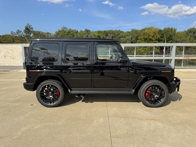 2025 Mercedes Benz G 63 AMG photo 2