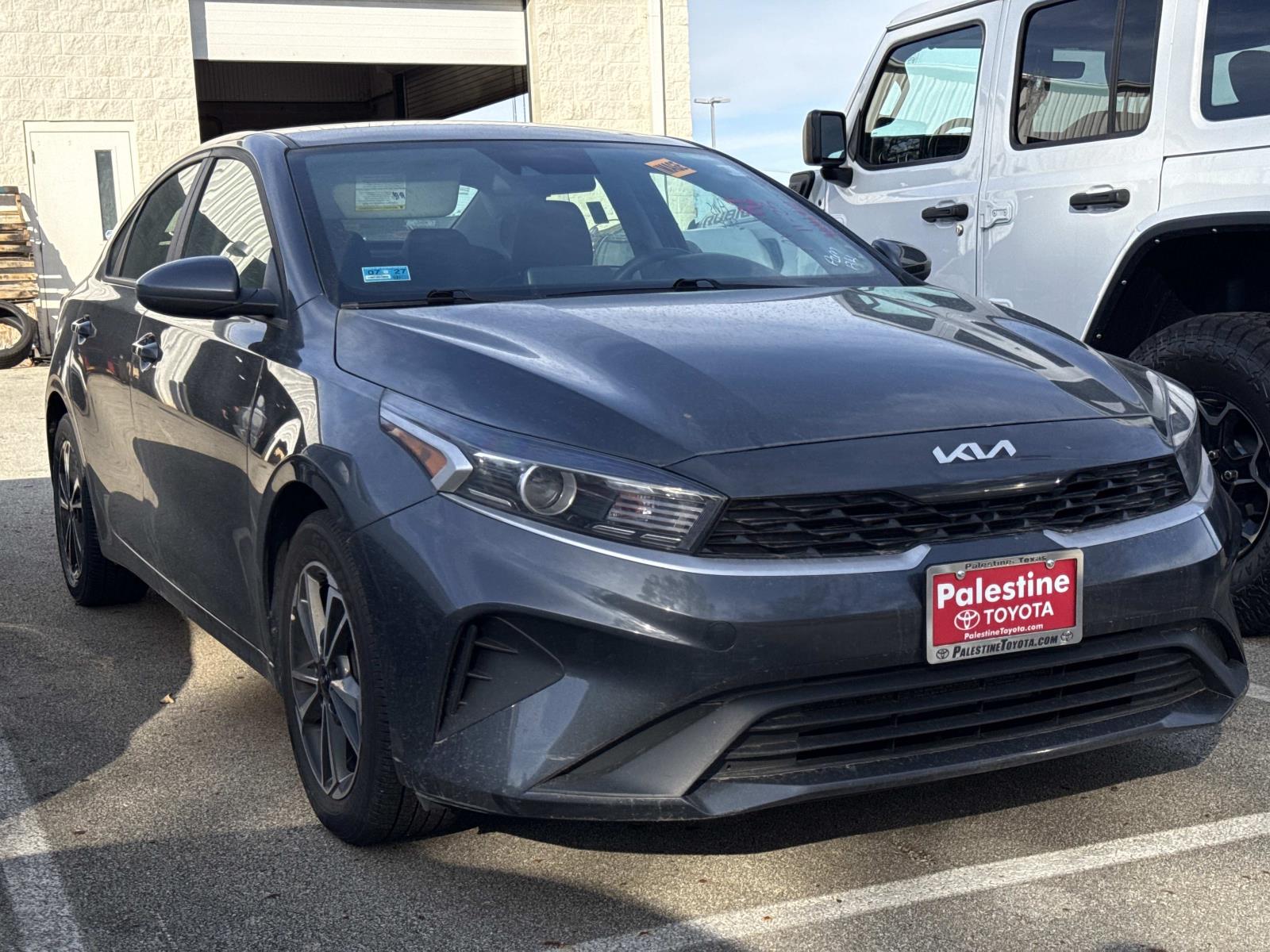 2023 Kia Forte LXS's photo