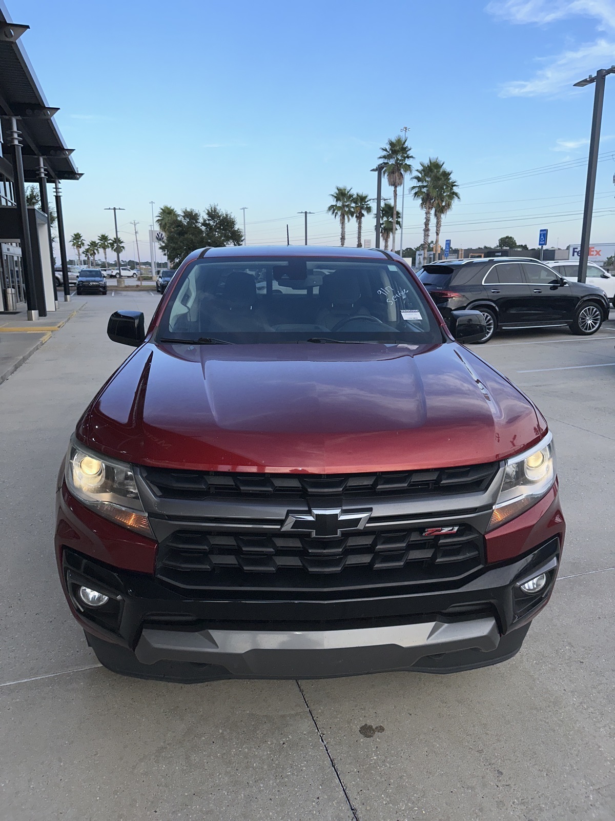 2021 Chevrolet Colorado Z71 photo 2