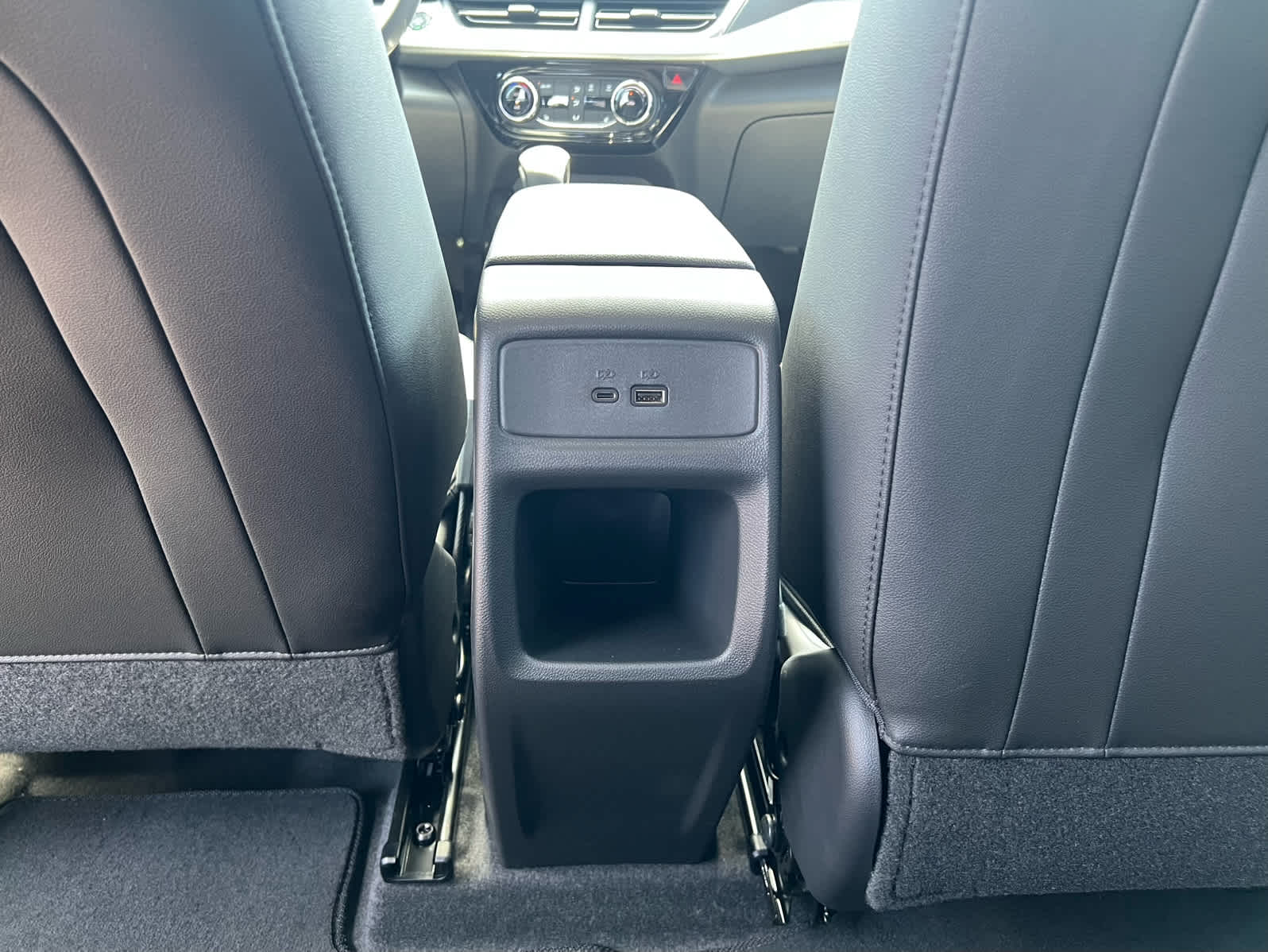 2025 Chevrolet Trax photo 28