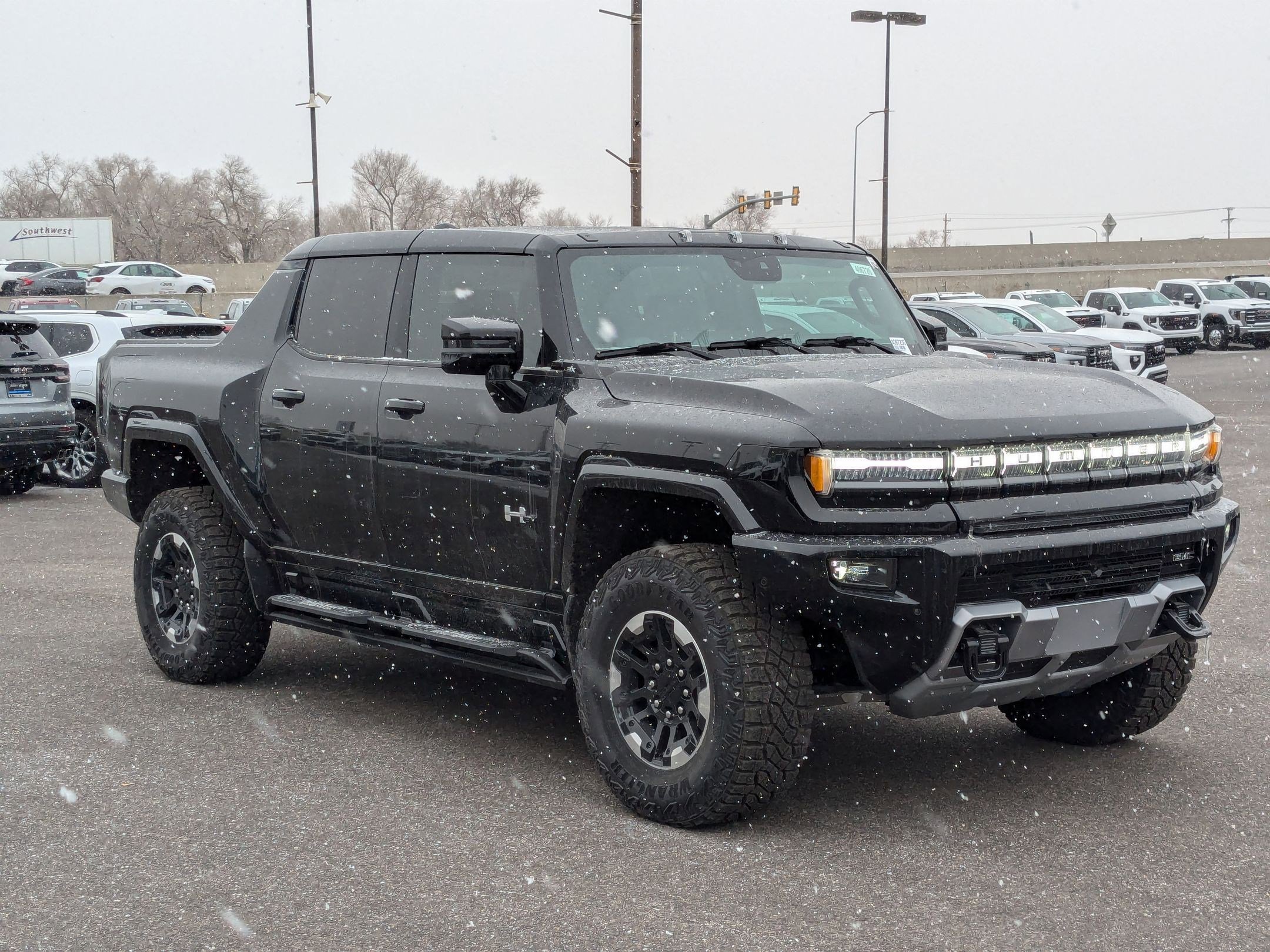 2025 Gmc Hummer EV Pickup photo 8