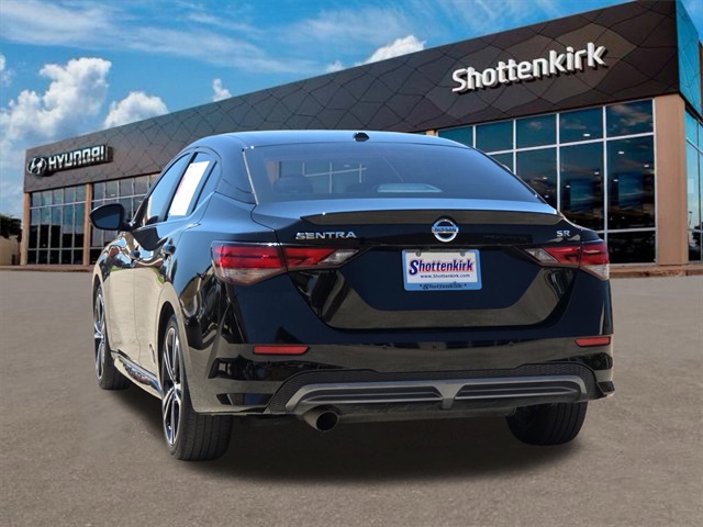 2023 Nissan Sentra SR photo 6
