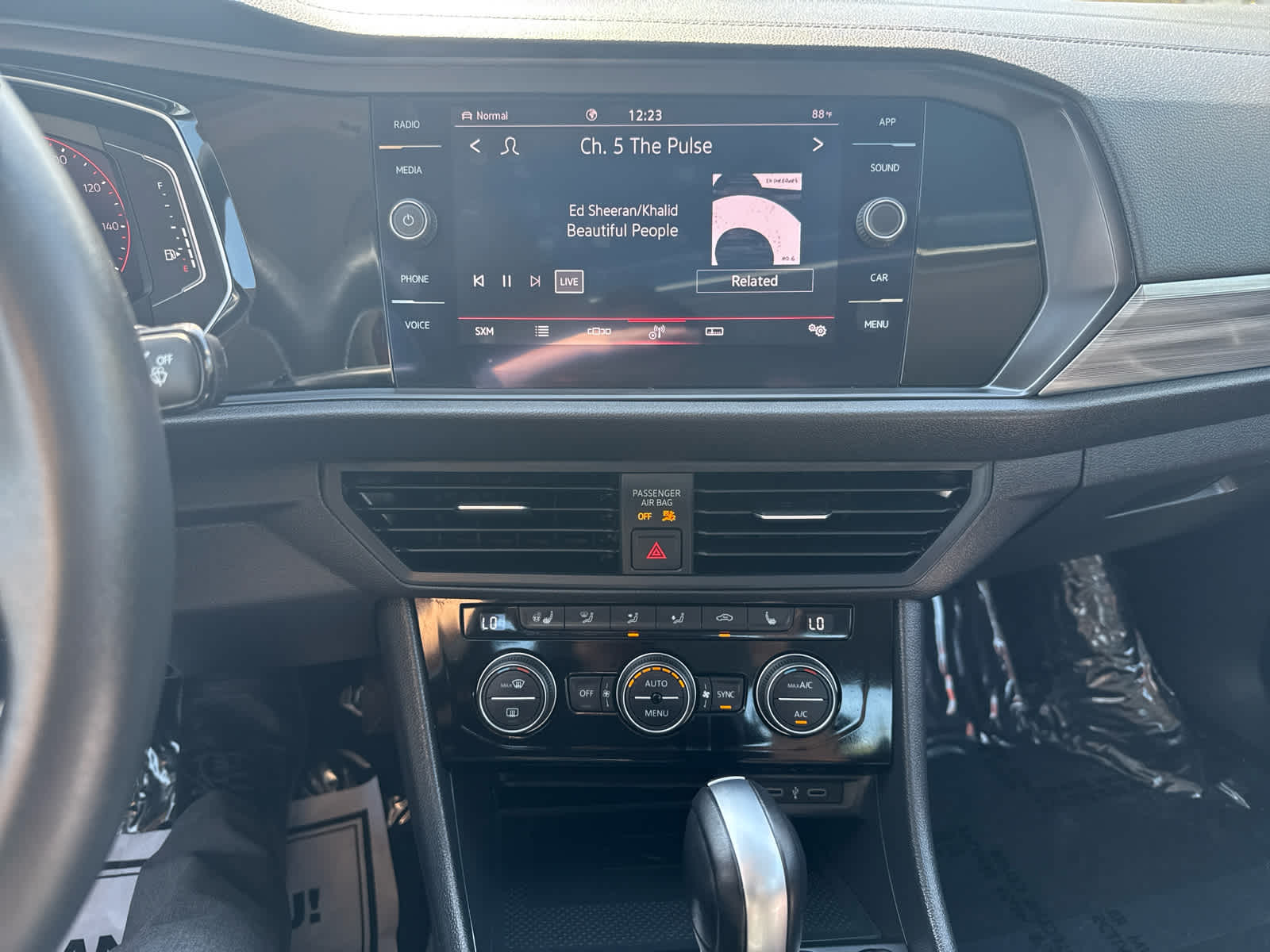 2021 Volkswagen Jetta SEL photo 20