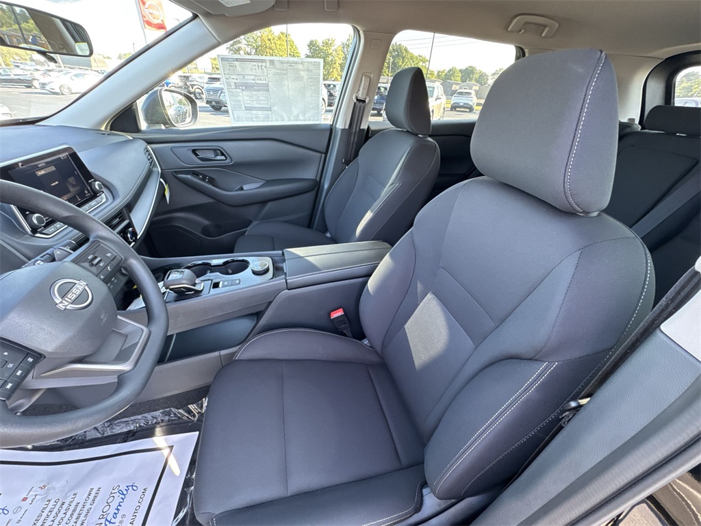 2026 Nissan Rogue S photo 11