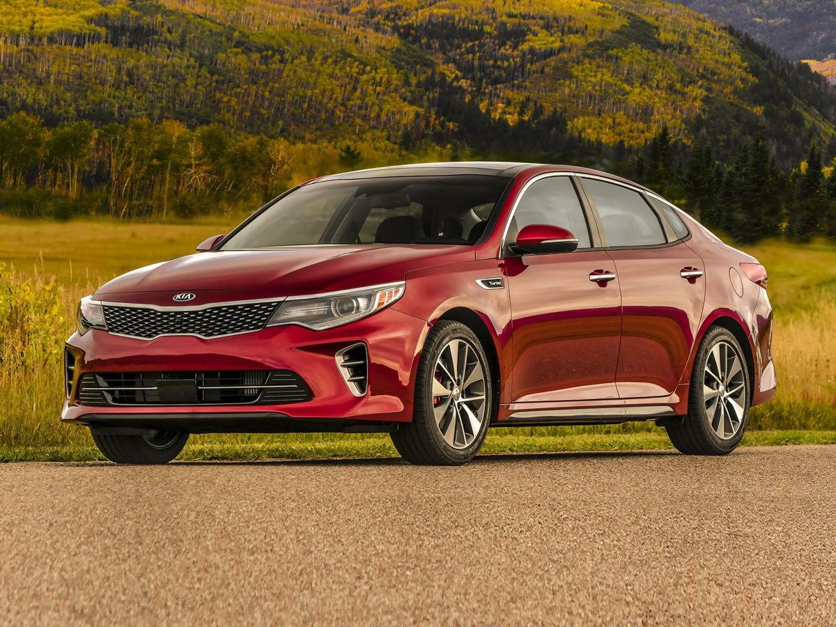 2018 Kia Optima LX's photo
