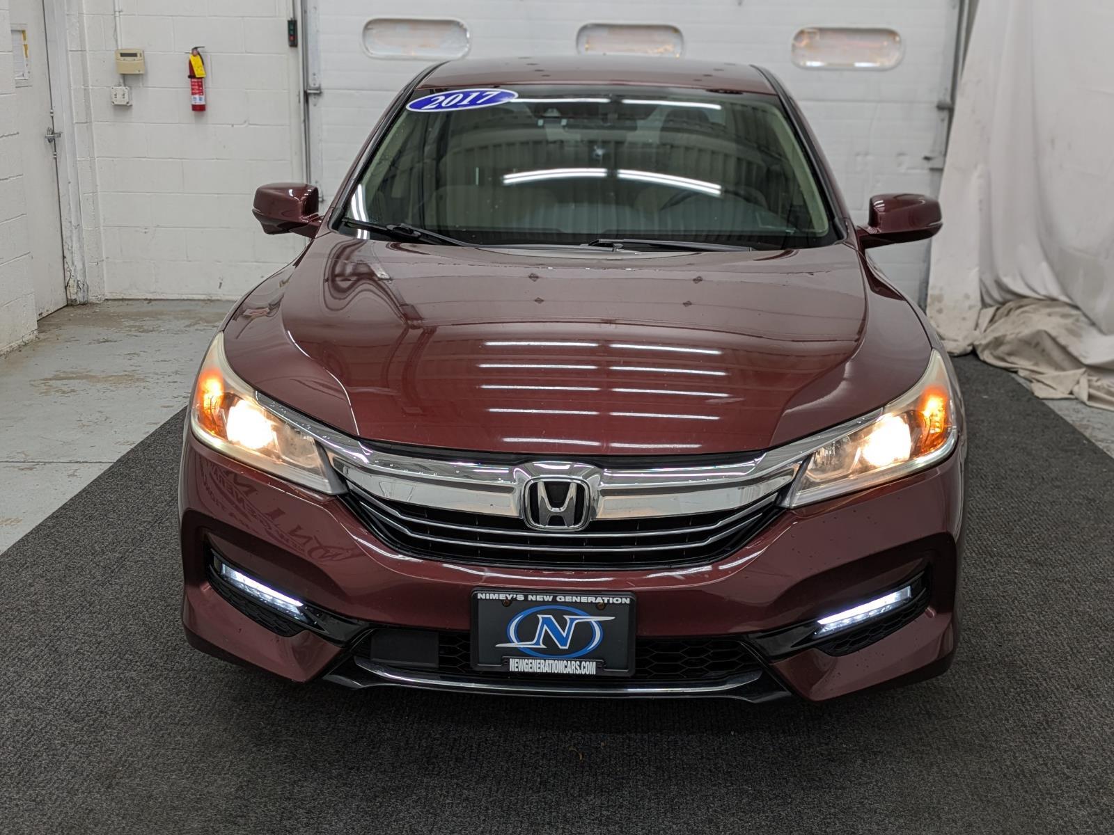 2017 Honda Accord Hybrid photo 13