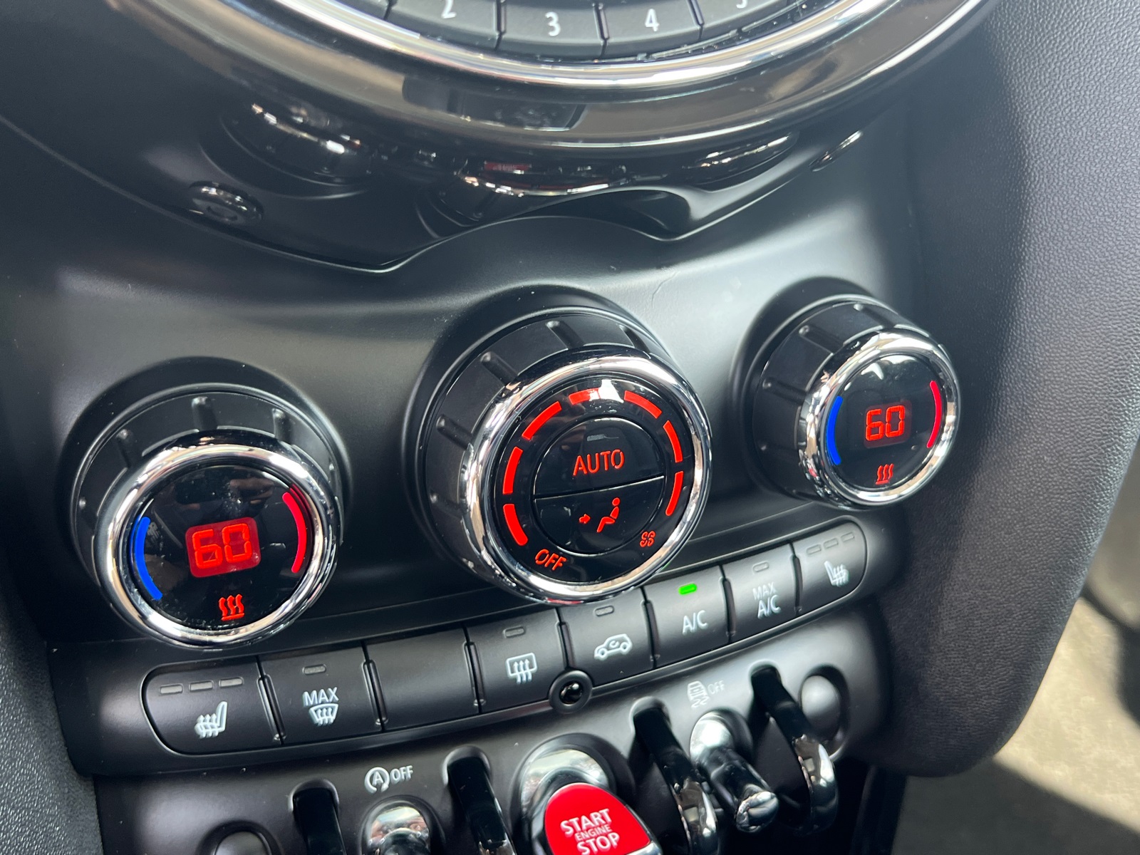 2021 Mini Cooper 2 Door Hardtop Oxford Edition photo 26