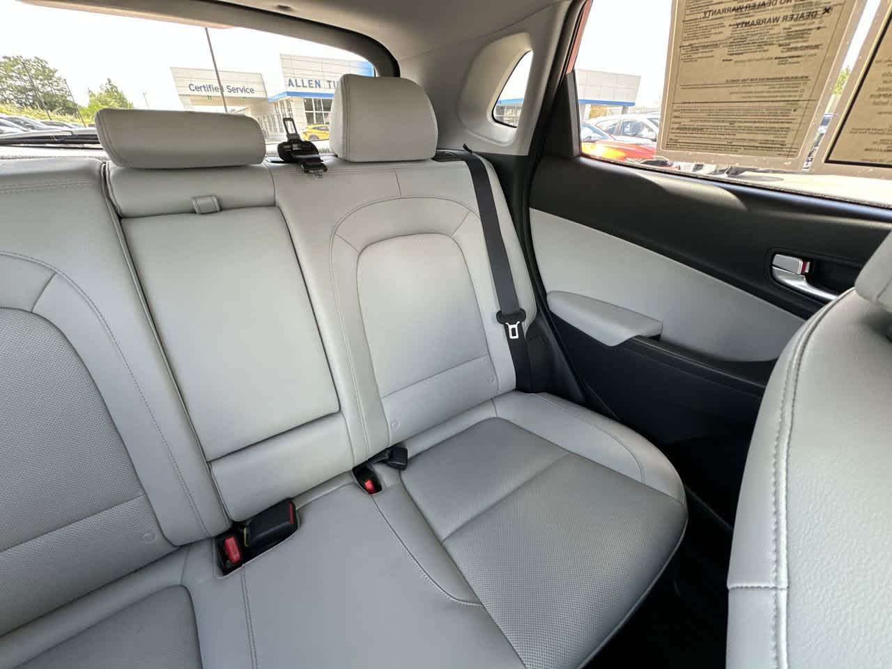 2022 Hyundai Kona Limited photo 4
