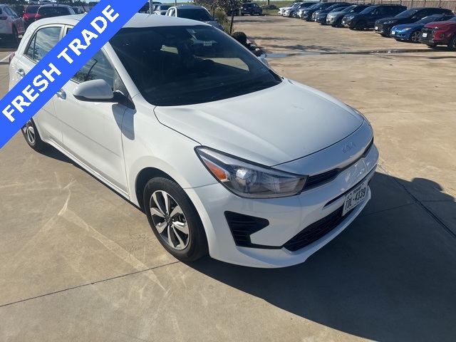 2023 Kia Rio LX S photo 3