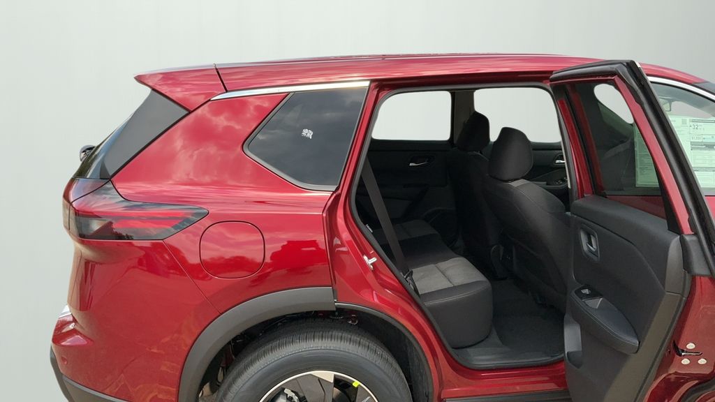 2026 Nissan Rogue SV photo 17