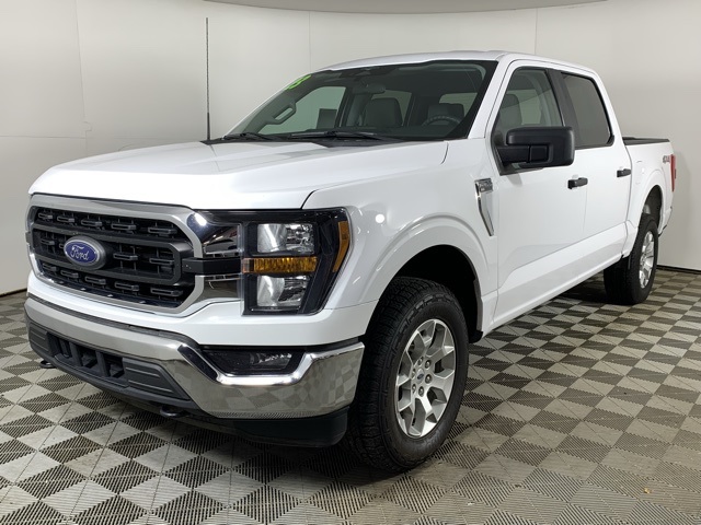 2023 Ford F-150 XLT photo 2