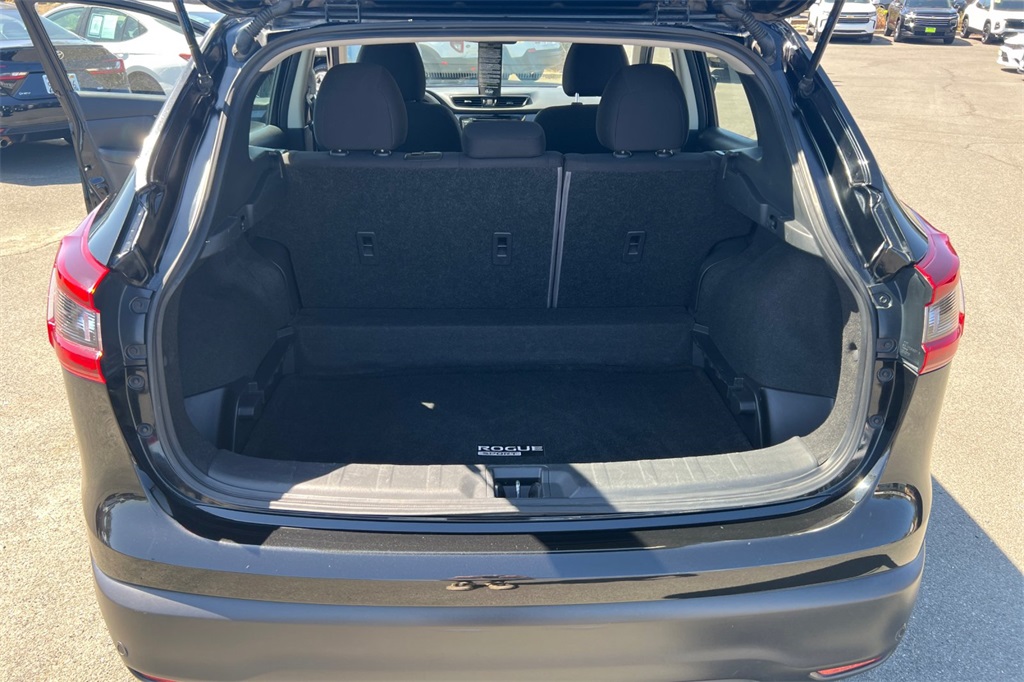 2022 Nissan Rogue Sport S photo 19