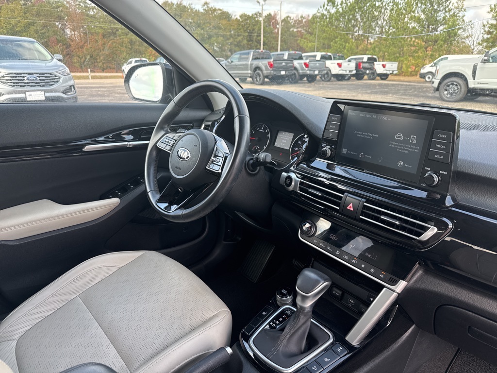 2021 Kia Seltos EX photo 4