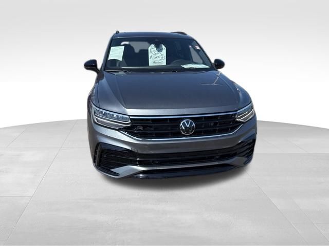 2024 Volkswagen Tiguan SE R-Line Black photo 4