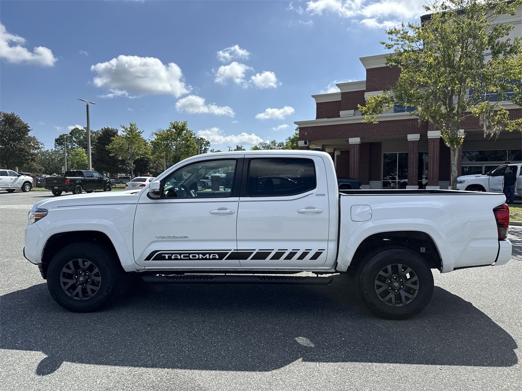 2023 Toyota Tacoma SR5 photo 6