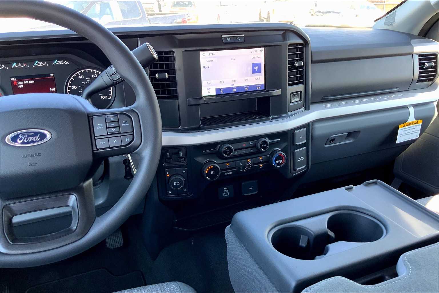 2025 Ford F-250 XLT photo 6