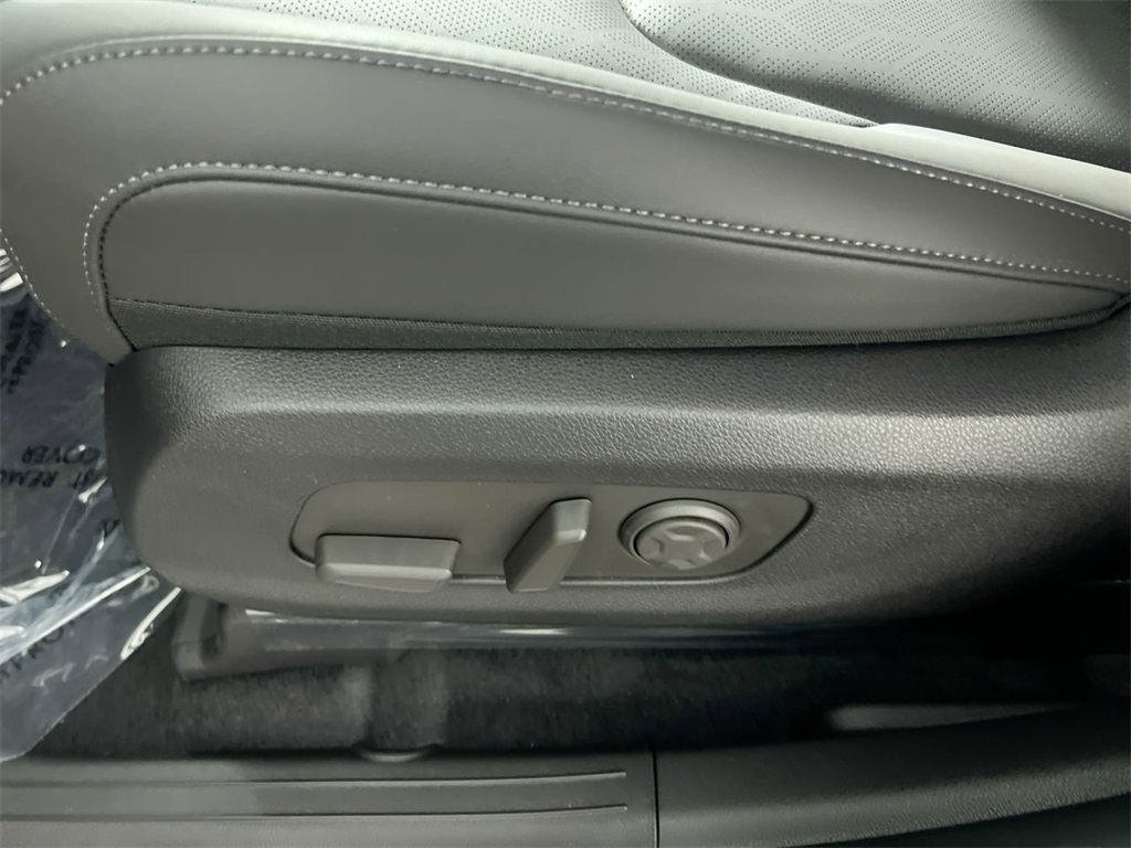 2026 Kia Carnival LX photo 13
