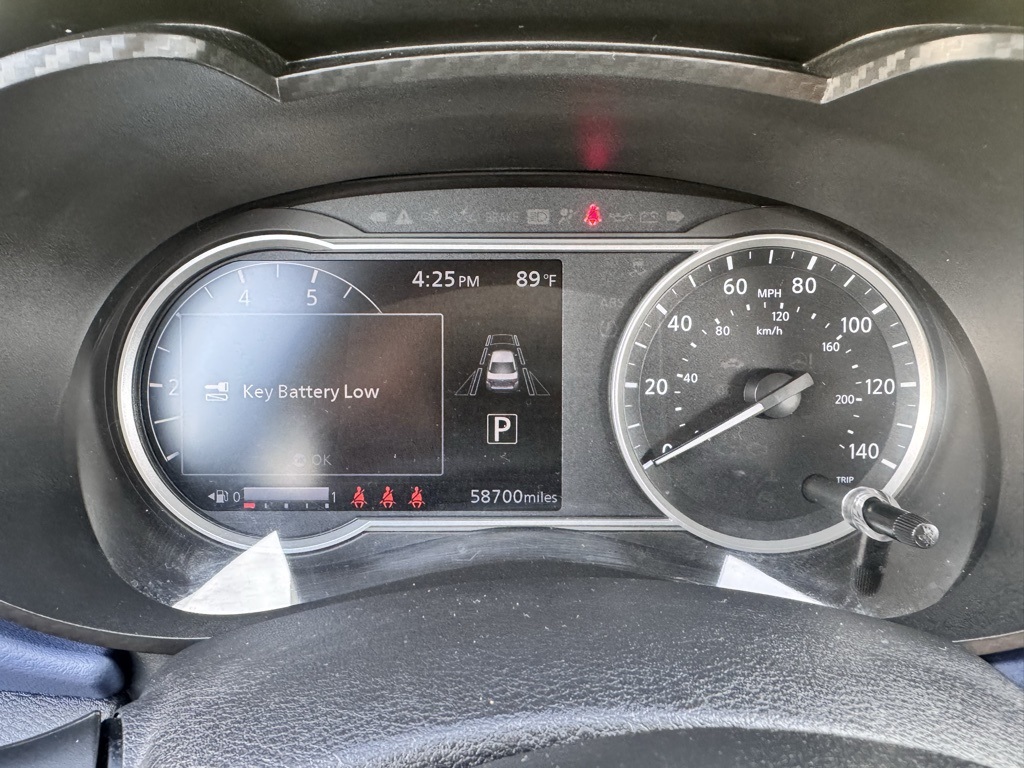 2023 Nissan Versa 1.6 SV photo 27