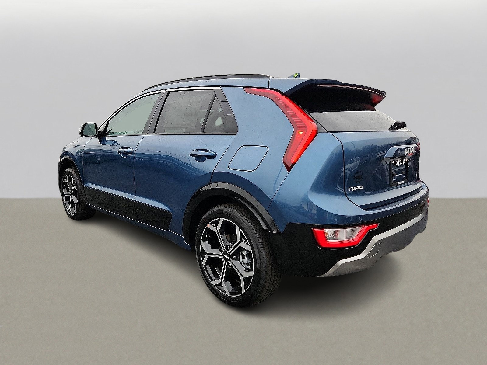 2025 Kia Niro EX Touring photo 3