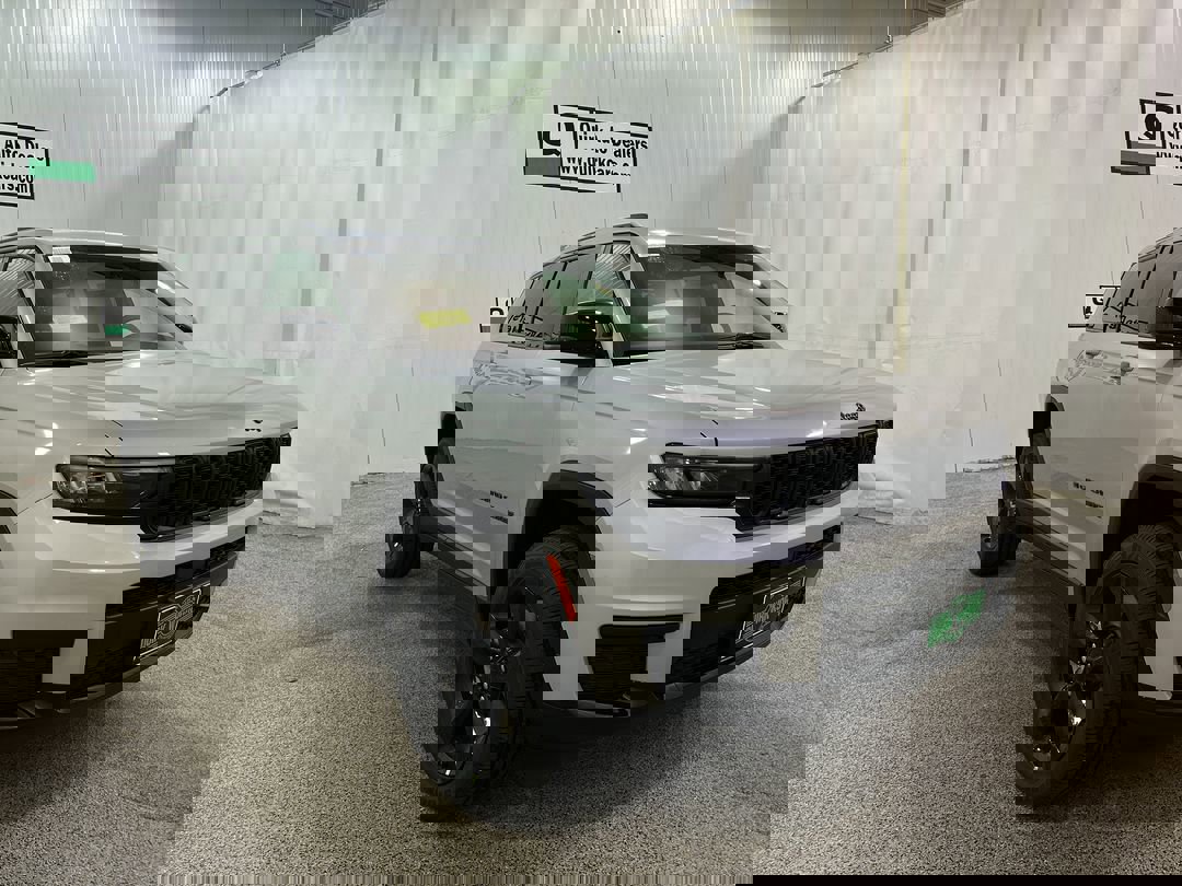 2025 Jeep Grand Cherokee L Altitude's photo