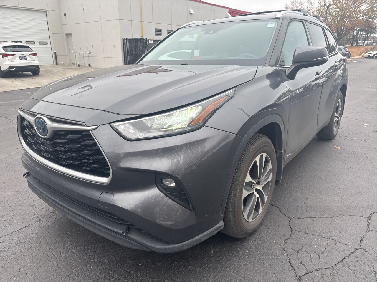 2020 Toyota Highlander XLE's photo