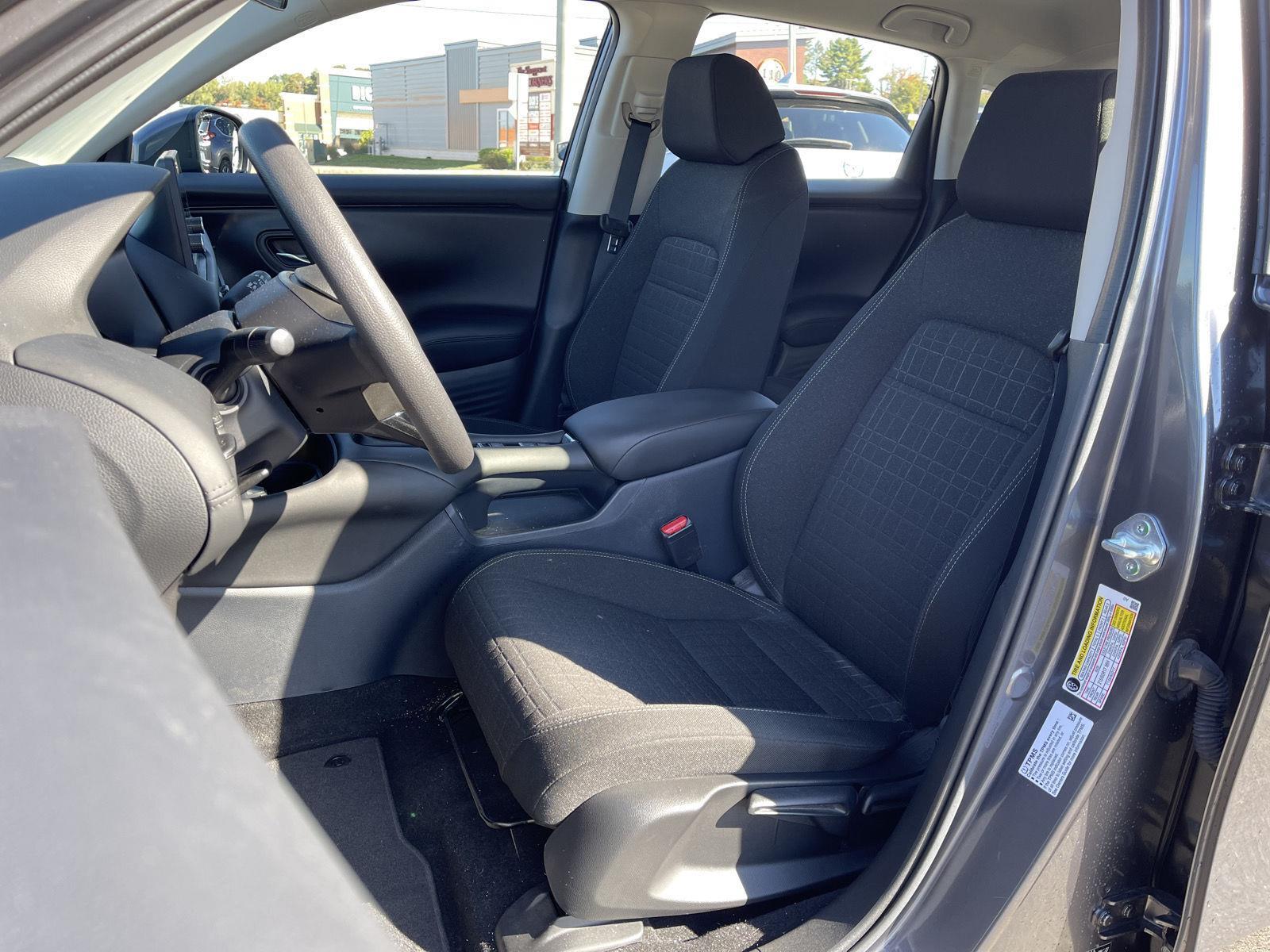 2023 Honda HR-V LX photo 12
