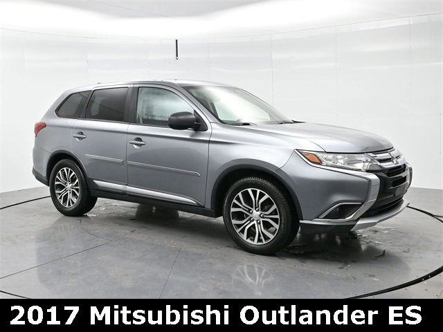 2017 Mitsubishi Outlander ES