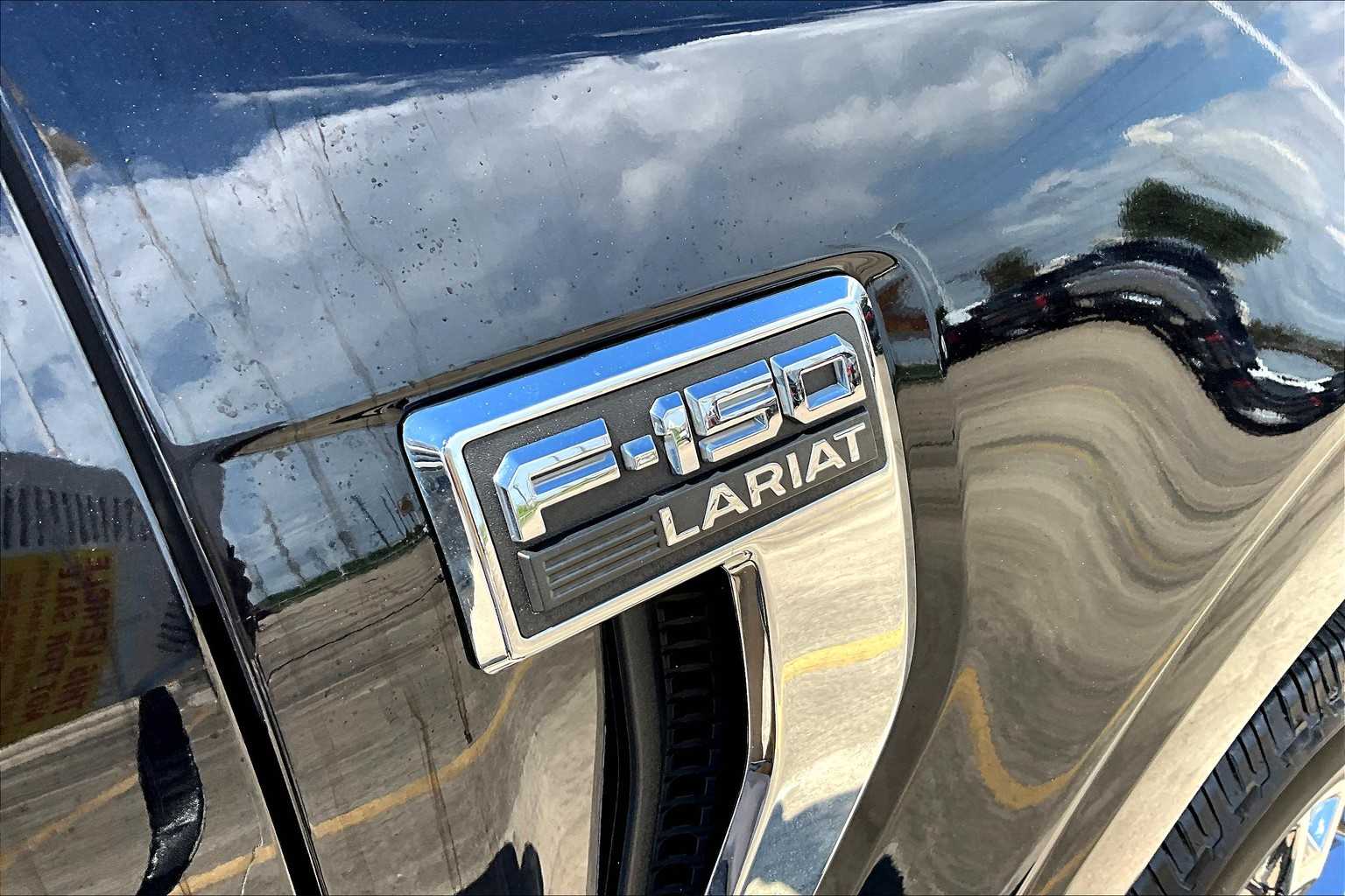 2021 Ford F-150 Lariat photo 29