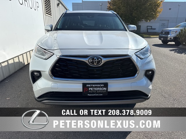 2024 Toyota Highlander Platinum photo 8