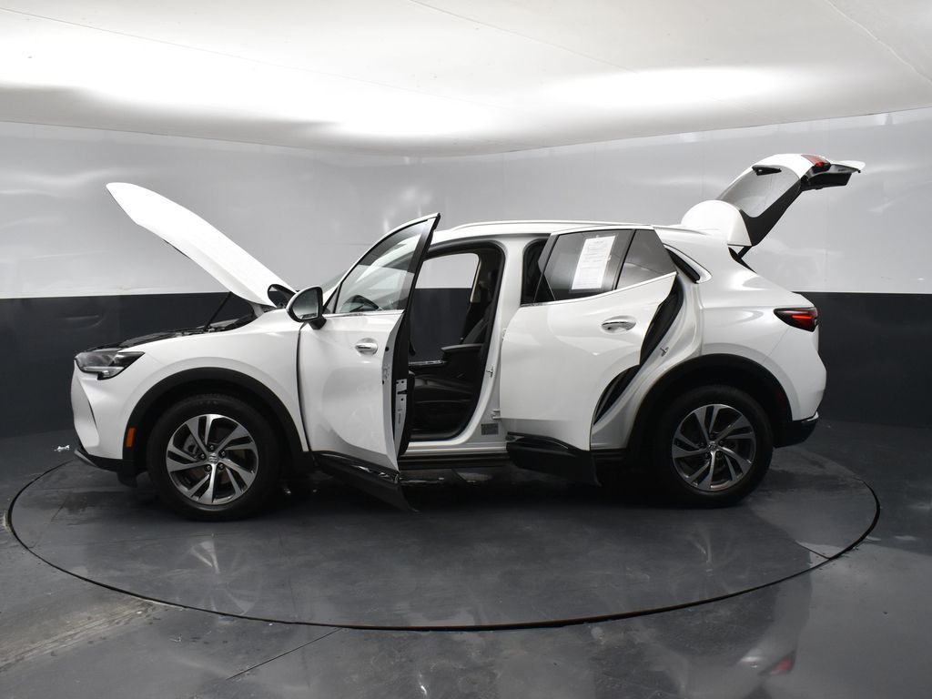 2023 Buick Envision Essence photo 40