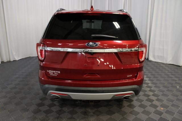 2016 Ford Explorer XLT photo 3