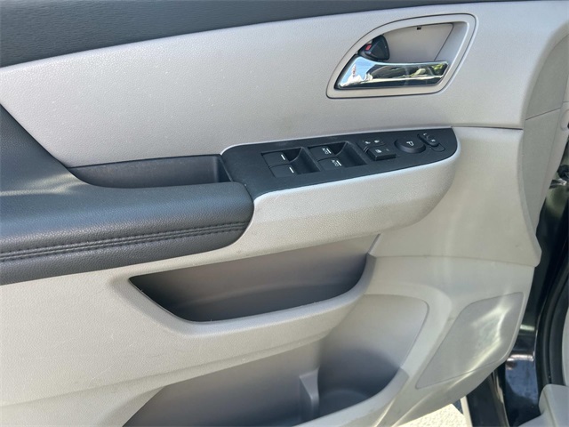 2014 Honda Odyssey EX-L photo 9