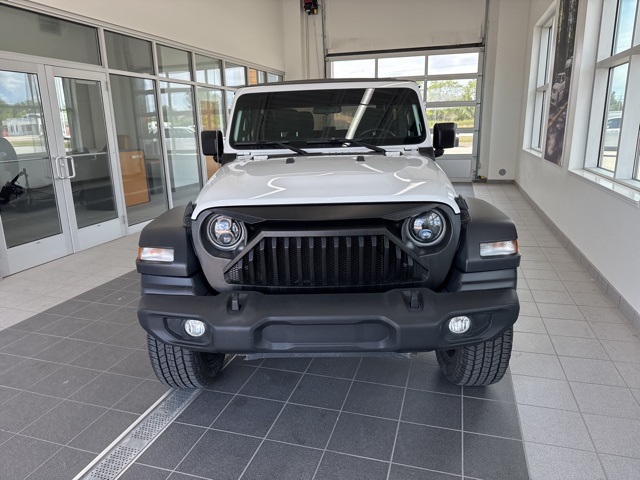 2018 Jeep Wrangler Sport photo 2