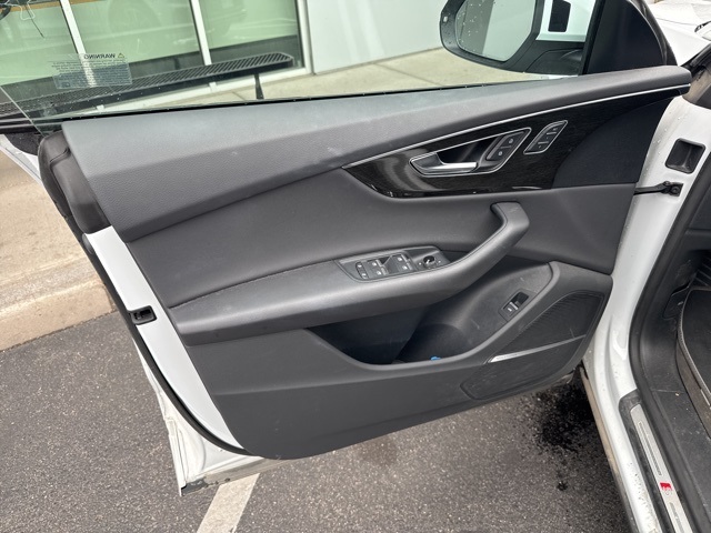 2021 Audi Q8 55 Premium Plus photo 8